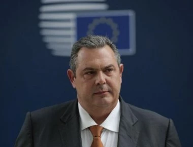 Το tweet του Π. Καμμένου για να προλάβει τα «σενάρια»: «Θα είμαι δικαιολογημένα απών από το υπουργικό» (φώτο)